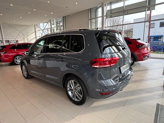 VOLKSWAGEN Touran People 1,5 TSI EVO2 7DSG 110 kW_3