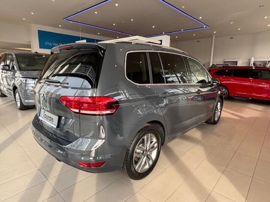 VOLKSWAGEN Touran People 1,5 TSI EVO2 7DSG 110 kW_4