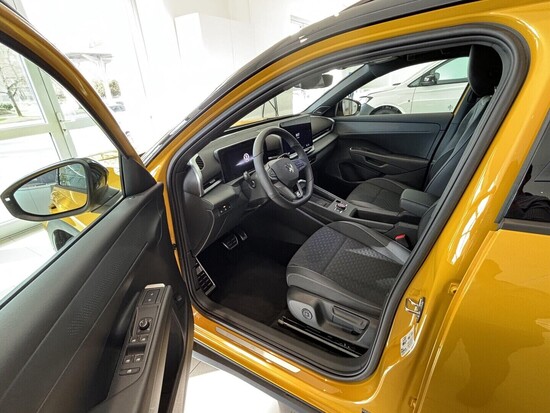 VOLKSWAGEN T-Roc R-Line 1,5 eTSI 7DSG 110 kW_5