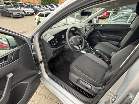 VOLKSWAGEN Polo Love 1,0 TSI 70 kW 5G_5