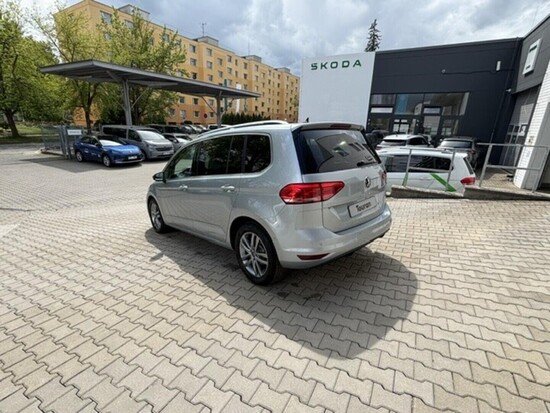 VOLKSWAGEN Touran People 1,5 TSI EVO2 7DSG 110 kW_2
