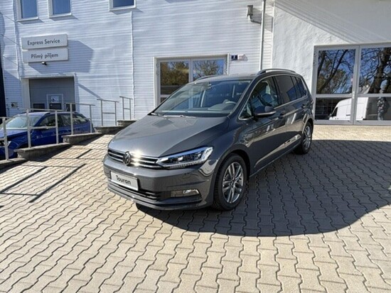 VOLKSWAGEN Touran People 1,5 TSI EVO2 7DSG 110 kW_1