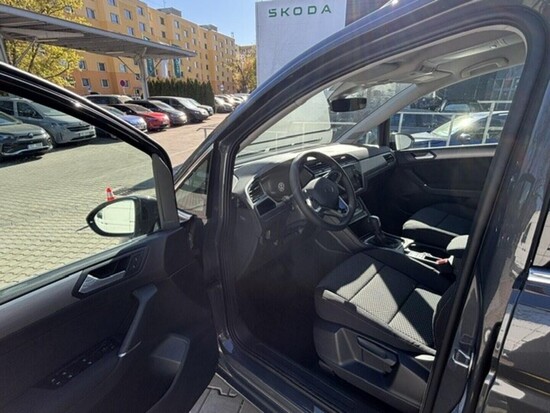 VOLKSWAGEN Touran People 1,5 TSI EVO2 7DSG 110 kW_3