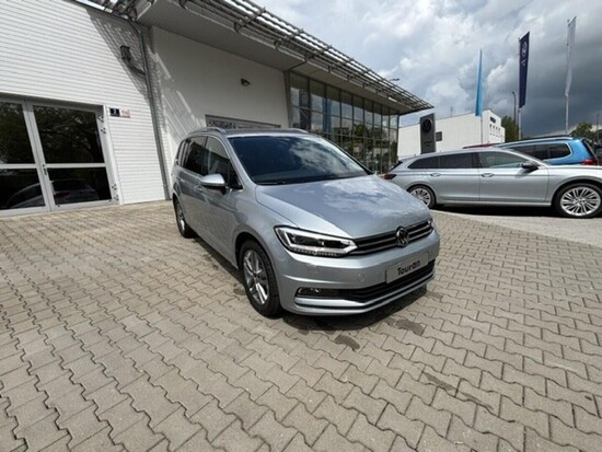 VOLKSWAGEN Touran People 1,5 TSI EVO2 7DSG 110 kW_2
