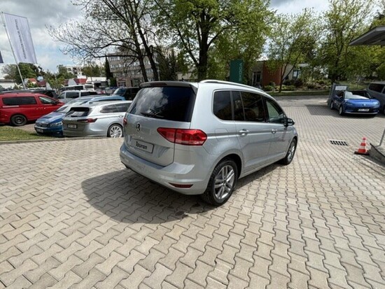VOLKSWAGEN Touran People 1,5 TSI EVO2 7DSG 110 kW_4
