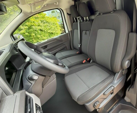 VOLKSWAGEN Transporter skříň DR 2.0 TDI 110 kW_3