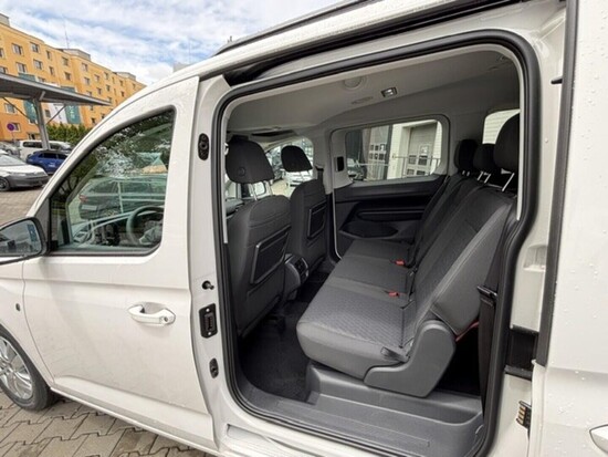 VOLKSWAGEN Akční Caddy Maxi Life 1,5 TSI DSG 1,5 85 kW_4