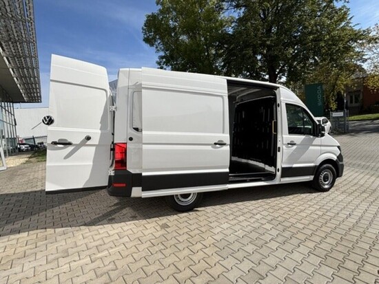 VOLKSWAGEN Crafter skříň 35 103kW 8AU FWD SR 103 kW_4
