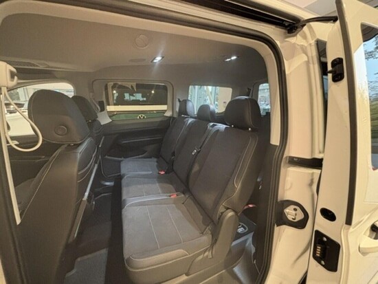 VOLKSWAGEN Akční Caddy Maxi Style 1,5 TSI PHEV 85 kW_4
