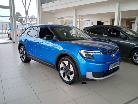 FORD Elektrický Explorer AWD Premium 79 kWh 250 kW_1