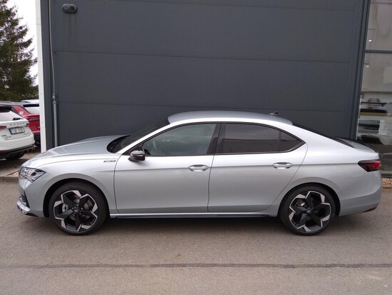 ŠKODA Superb Sportline 2,0 TSI 195 kW_2