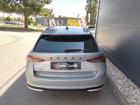 ŠKODA Octavia Combi Sportline 2,0 TDI 110 kW_3