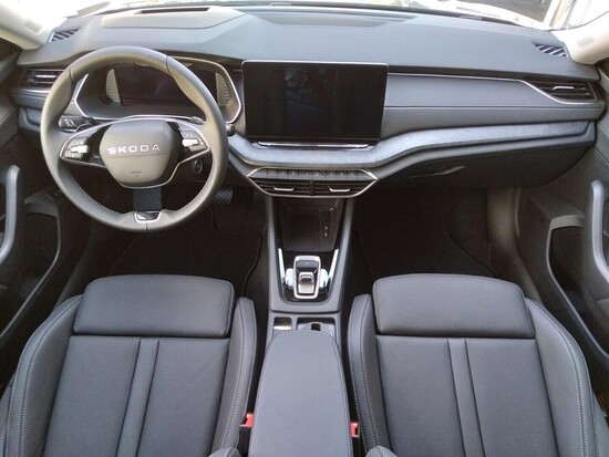 ŠKODA Octavia Combi Exclusive Selection 2,0 TDI 110 kW_5