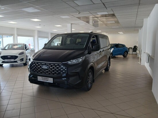 FORD Tourneo Custom V710 TITANIUM 320 L1 2,0 EcoBlue 170 k 125 kW_1