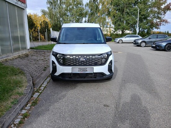 FORD Transit Courier Van Trend L1, Van, 43 kWh Elektromotor (100 kW/136 k), automatická, přední pohon_2