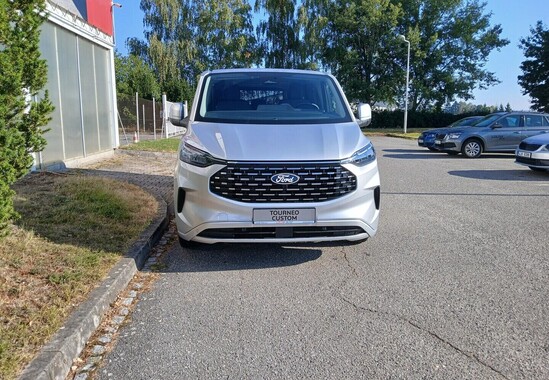 FORD Tourneo Custom V710 TITANIUM 320 L1 2,0 EcoBlue 170 k 125 kW_2