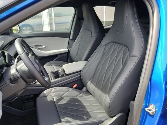 FORD Elektrické Capri Premium 77 kWh,0 PRODLOUŽENÝ DOJEZD 210 kW_5