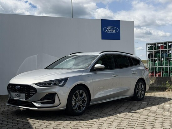 FORD Focus Kombi ST-Line X 1,0 EcoBoost Hybrid (mHEV) 114 kW_1