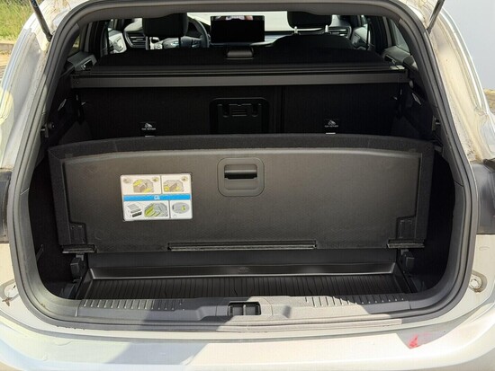 FORD Focus Kombi ST-Line X 1,0 EcoBoost Hybrid (mHEV) 114 kW_2