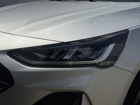 FORD Focus Kombi ST-Line X 1,0 EcoBoost Hybrid (mHEV) 114 kW_4