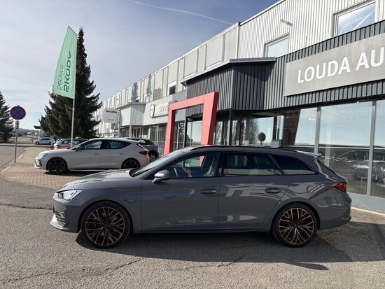 CUPRA Leon SP VZ e-HYBRID 245k DSG 180 kW_2