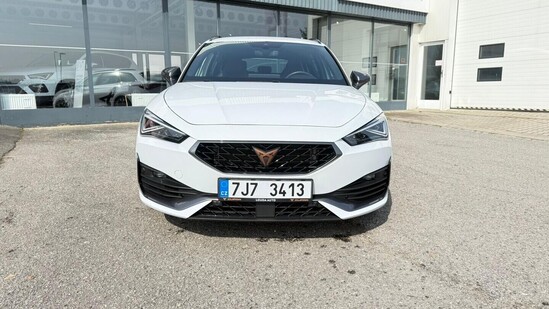 CUPRA Leon SP VZ 2.0 TSI 4WD 228 kW_2