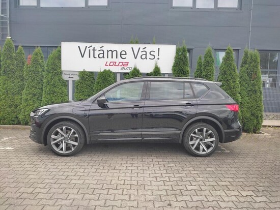 SEAT Tarraco FR e-HYBRID 245k DSG 180 kW_3