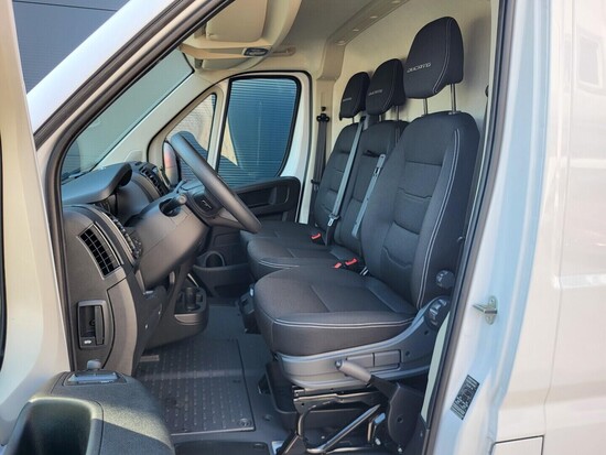 FIAT Ducato 35 L2H2 dodávka 2.2 MTJ 140K SCR 103 kW_3