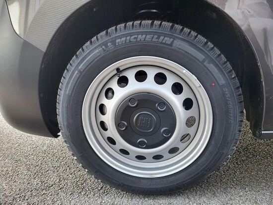 FIAT Scudo L3 polokombi Flexi 2,0 MTJ 145k 106 kW_4