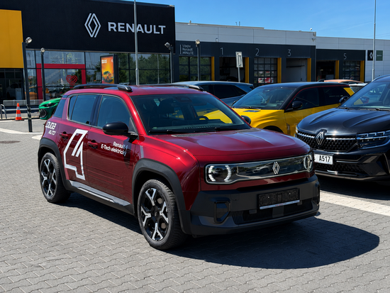 RENAULT R4 E-TECH Techno Comfort range 150  110 kW_3