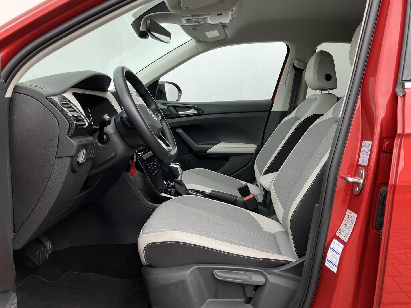 O119V06066_20.webp_T-CROSS Style 1.0 TSI 85 kW automat, DPH