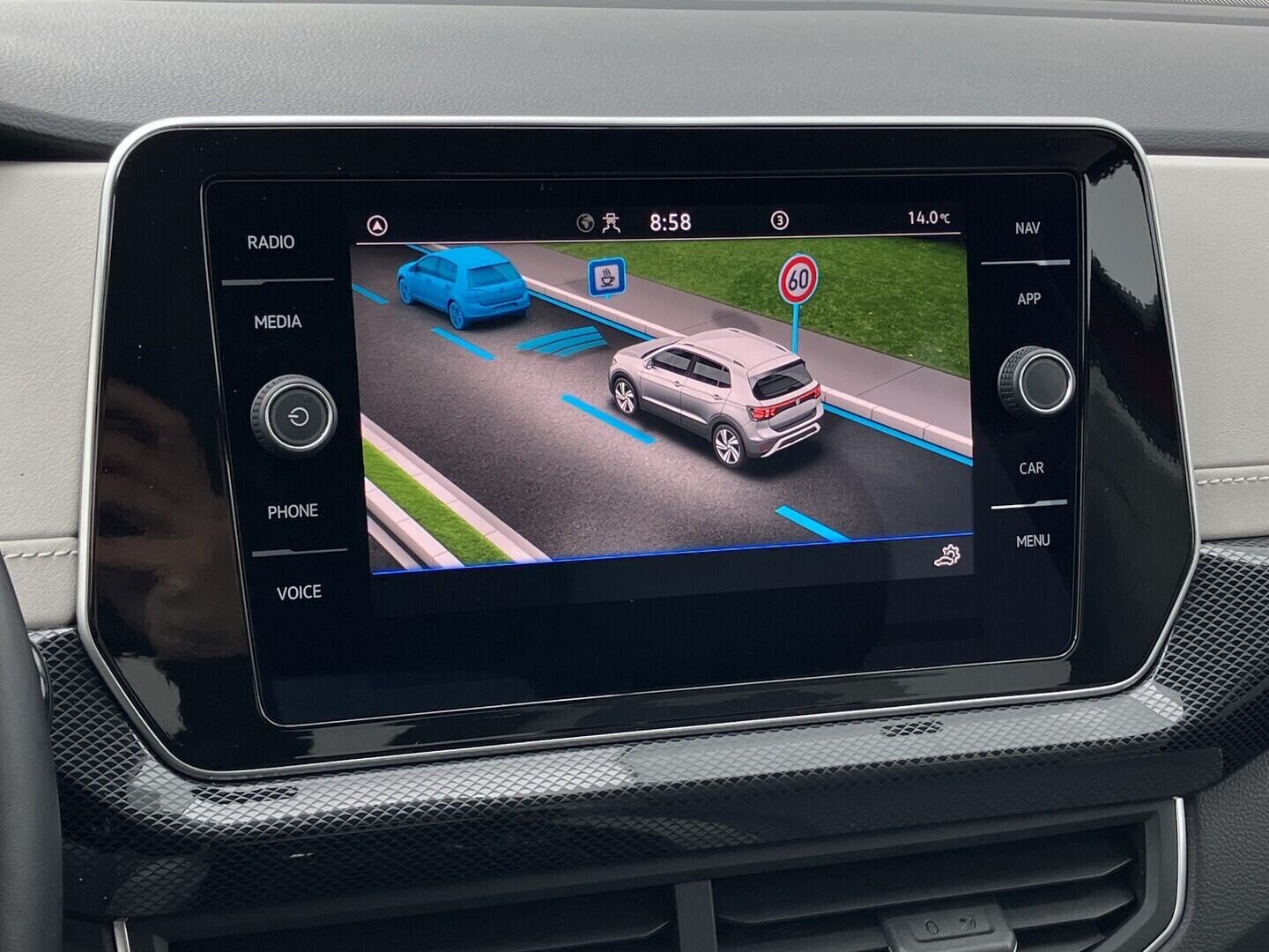 O119V06066_28.webp_T-CROSS Style 1.0 TSI 85 kW automat, DPH