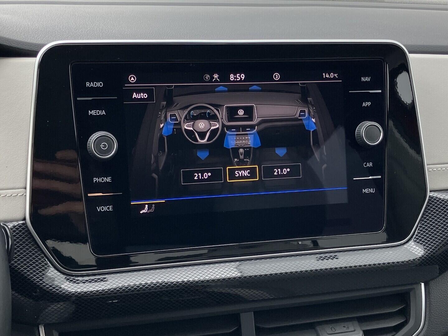 O119V06066_30.webp_T-CROSS Style 1.0 TSI 85 kW automat, DPH