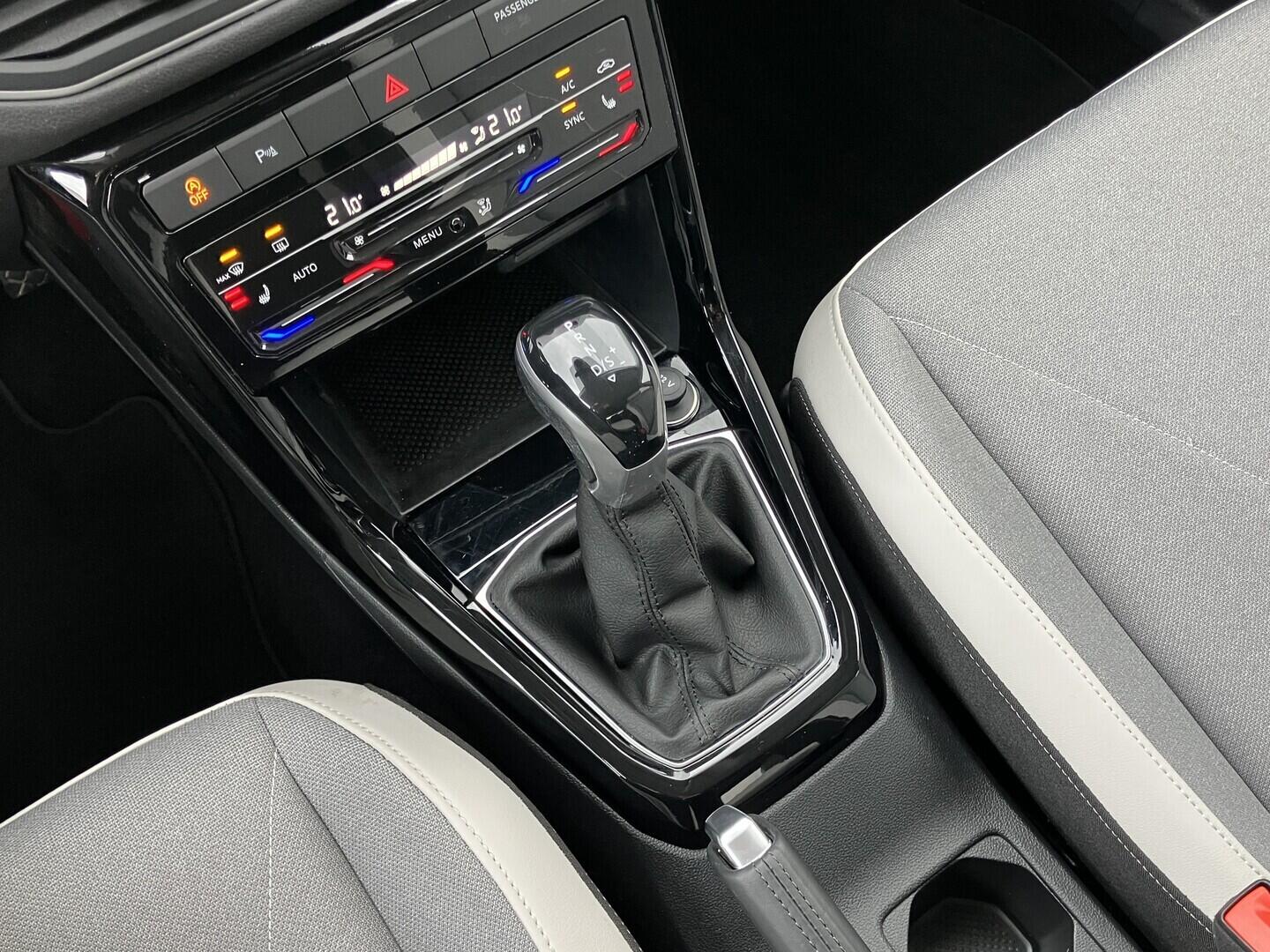 O119V06066_32.webp_T-CROSS Style 1.0 TSI 85 kW automat, DPH