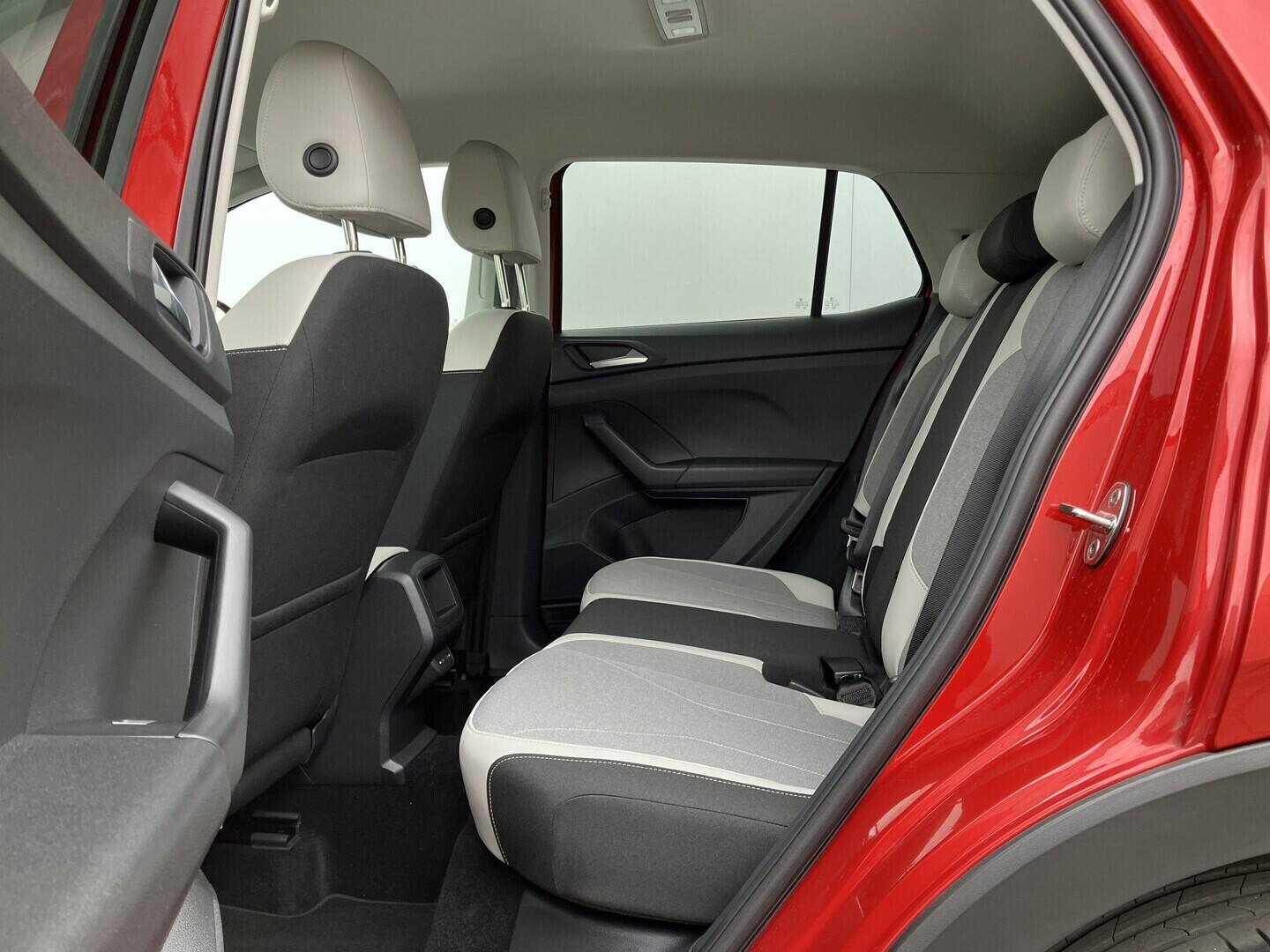 O119V06066_34.webp_T-CROSS Style 1.0 TSI 85 kW automat, DPH