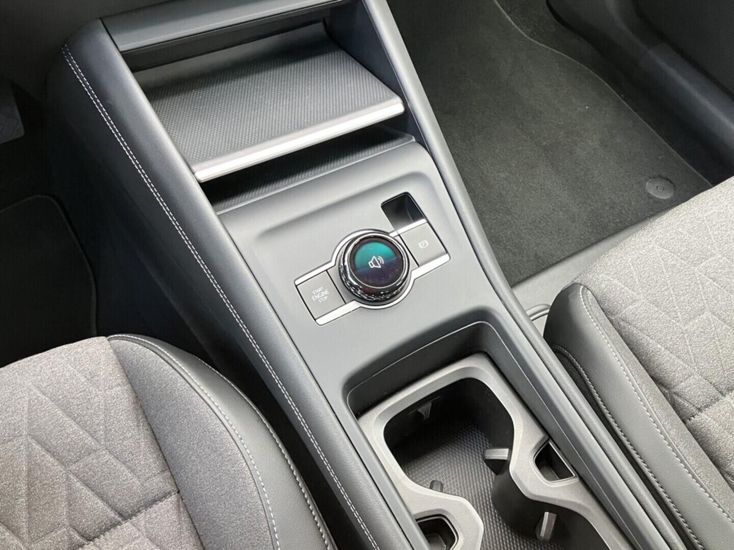 O119V06229_32.webp_TIGUAN Life 1.5 TSI 96 kW automat, DPH