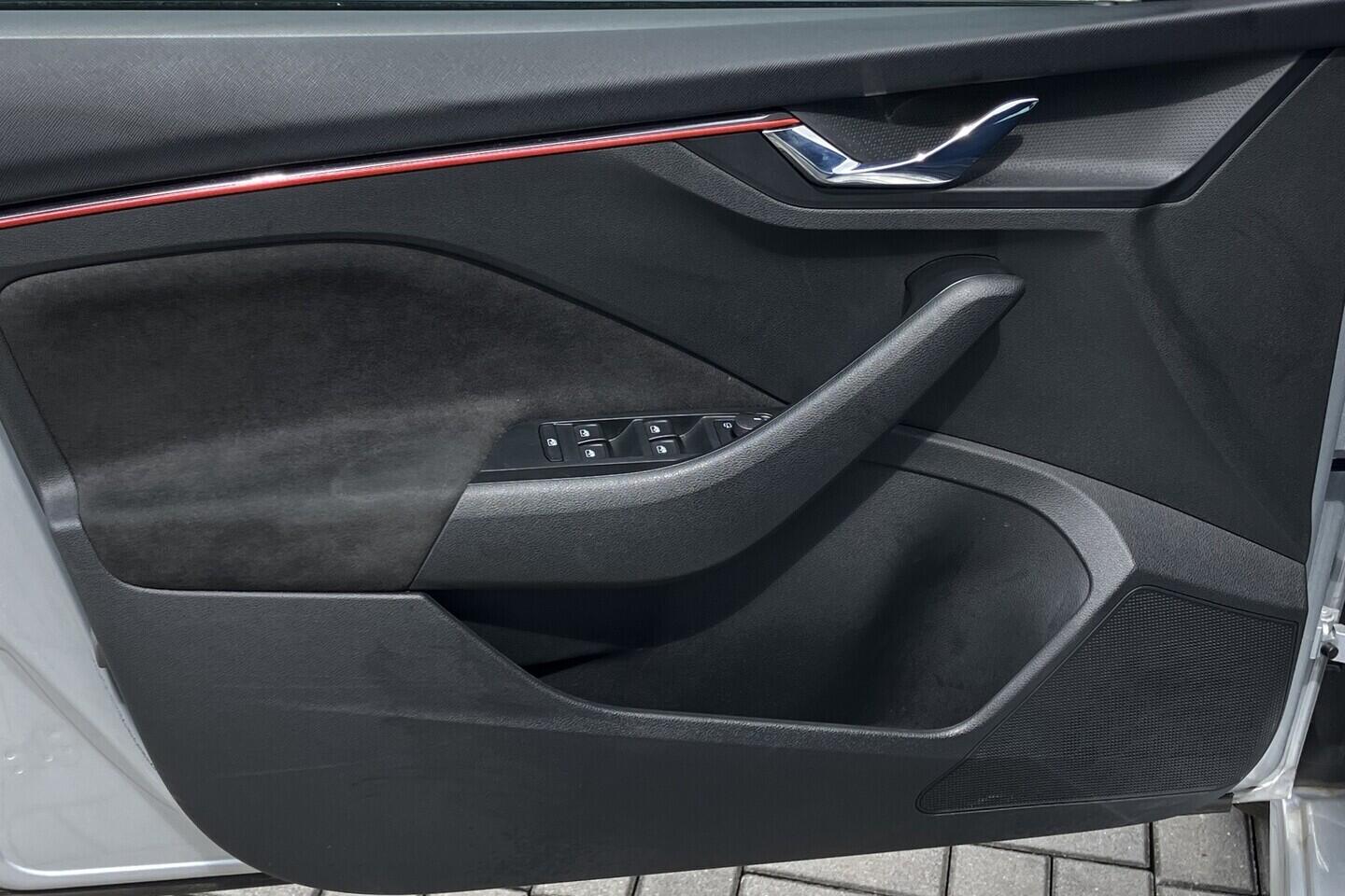 O119V06264_21.webp_KAMIQ Drive 1.0 TSI 85 kW manuál, DPH