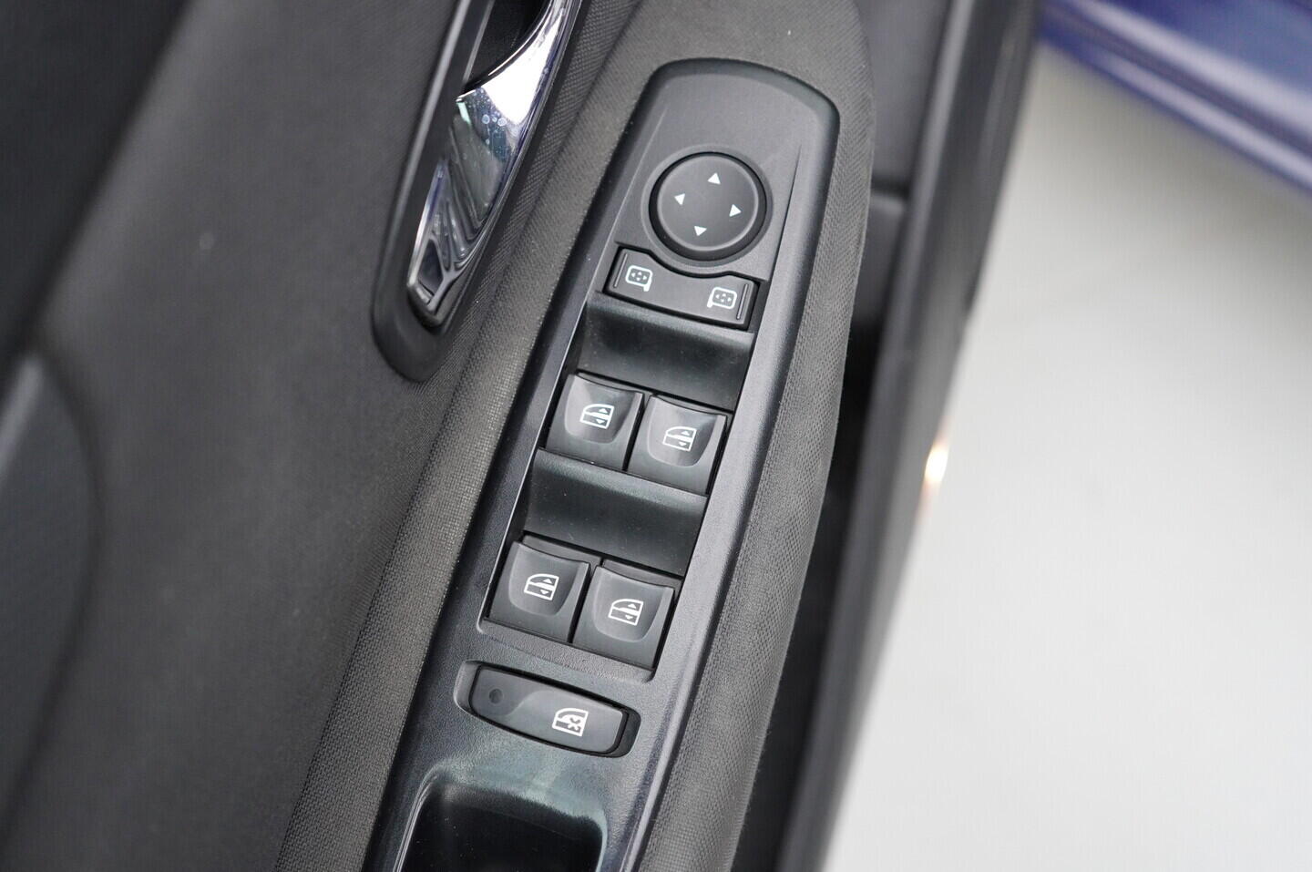 O119V06385_20.webp_GRAND SCÉNIC  1.6  81 kW manuál