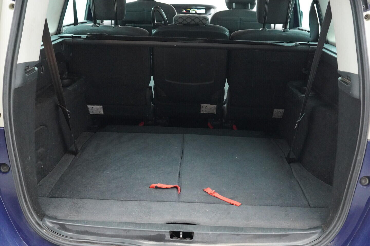 O119V06385_33.webp_GRAND SCÉNIC  1.6  81 kW manuál