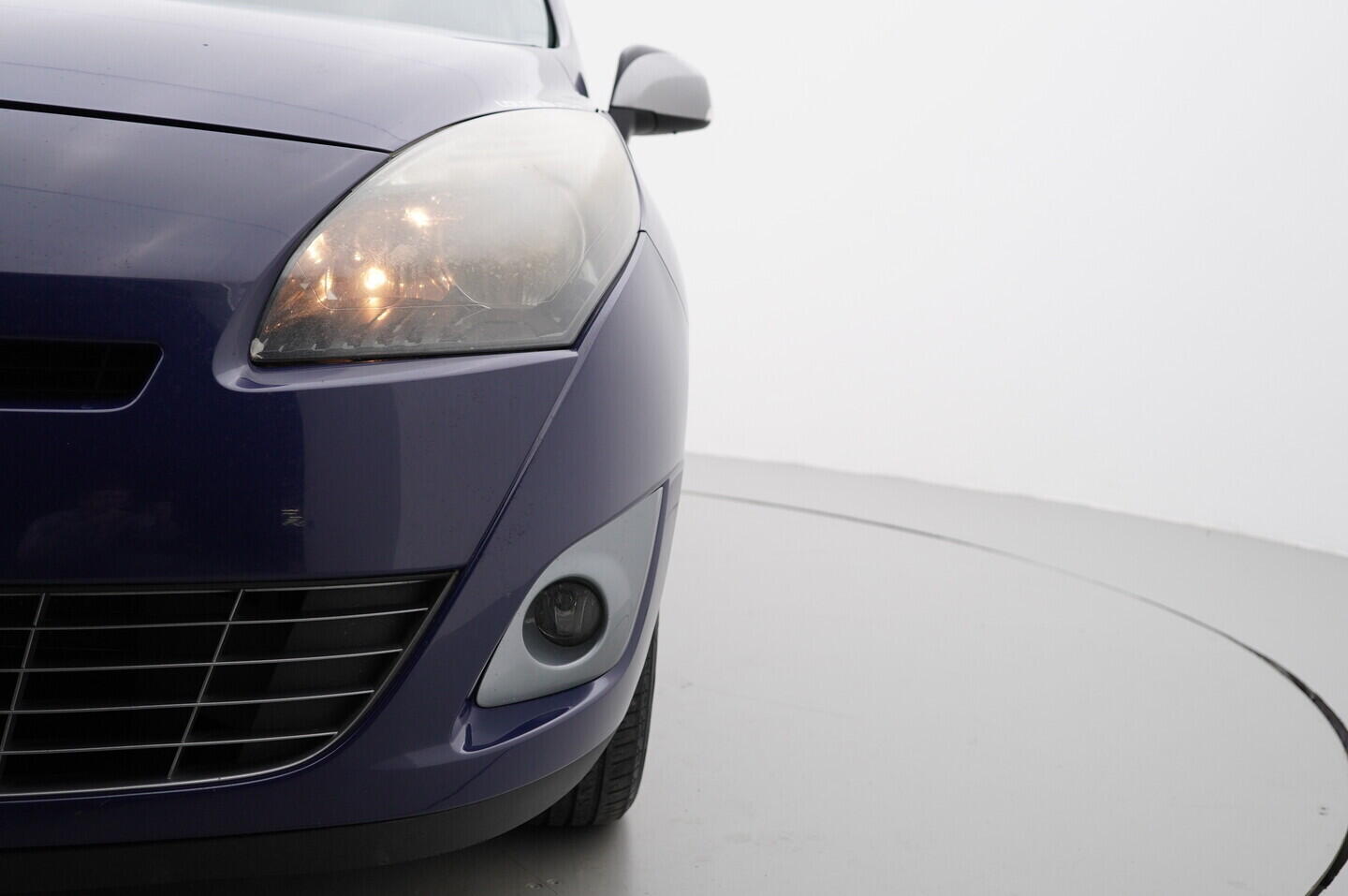 O119V06385_35.webp_GRAND SCÉNIC  1.6  81 kW manuál