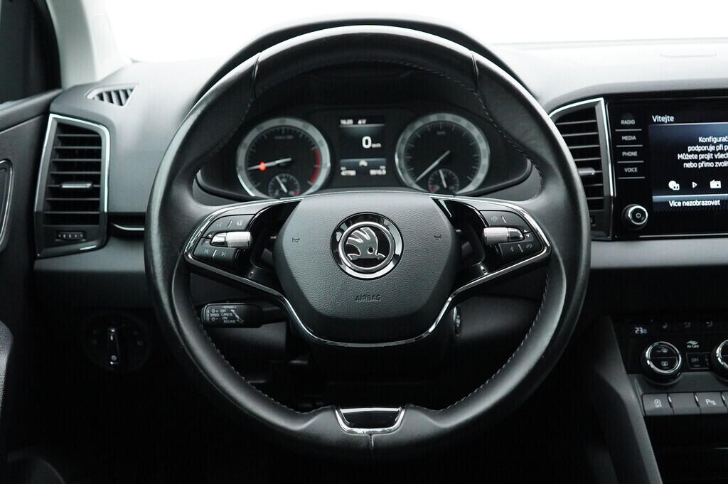 O119V06527_26.webp_KAROQ Style 1.0 TSI 81 kW manuál, DPH