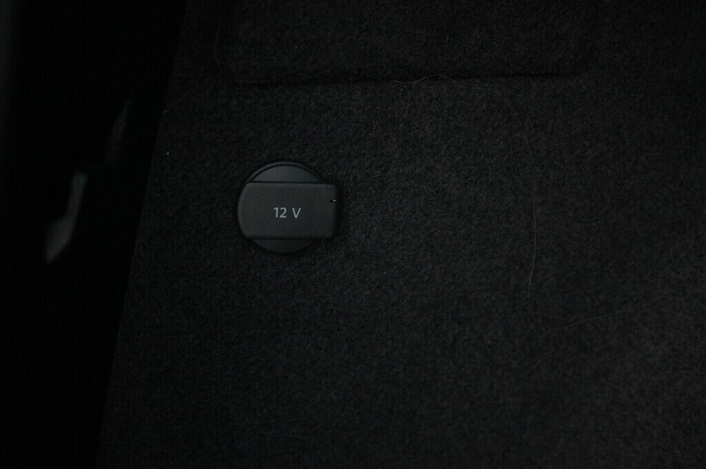 O119V06527_38.webp_KAROQ Style 1.0 TSI 81 kW manuál, DPH