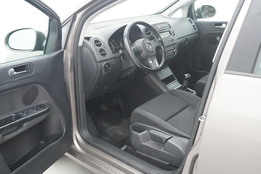 O119V06566_18.webp_GOLF PLUS Trendline 1.6 TDI 77 kW manuál