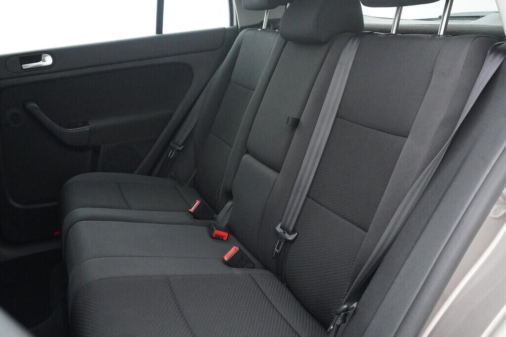 O119V06566_34.webp_GOLF PLUS Trendline 1.6 TDI 77 kW manuál