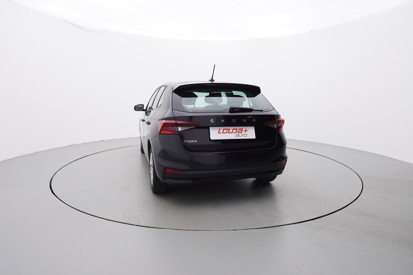 O119V06653_13.webp_FABIA Ambition 1.0 TSI 70 kW manuál
