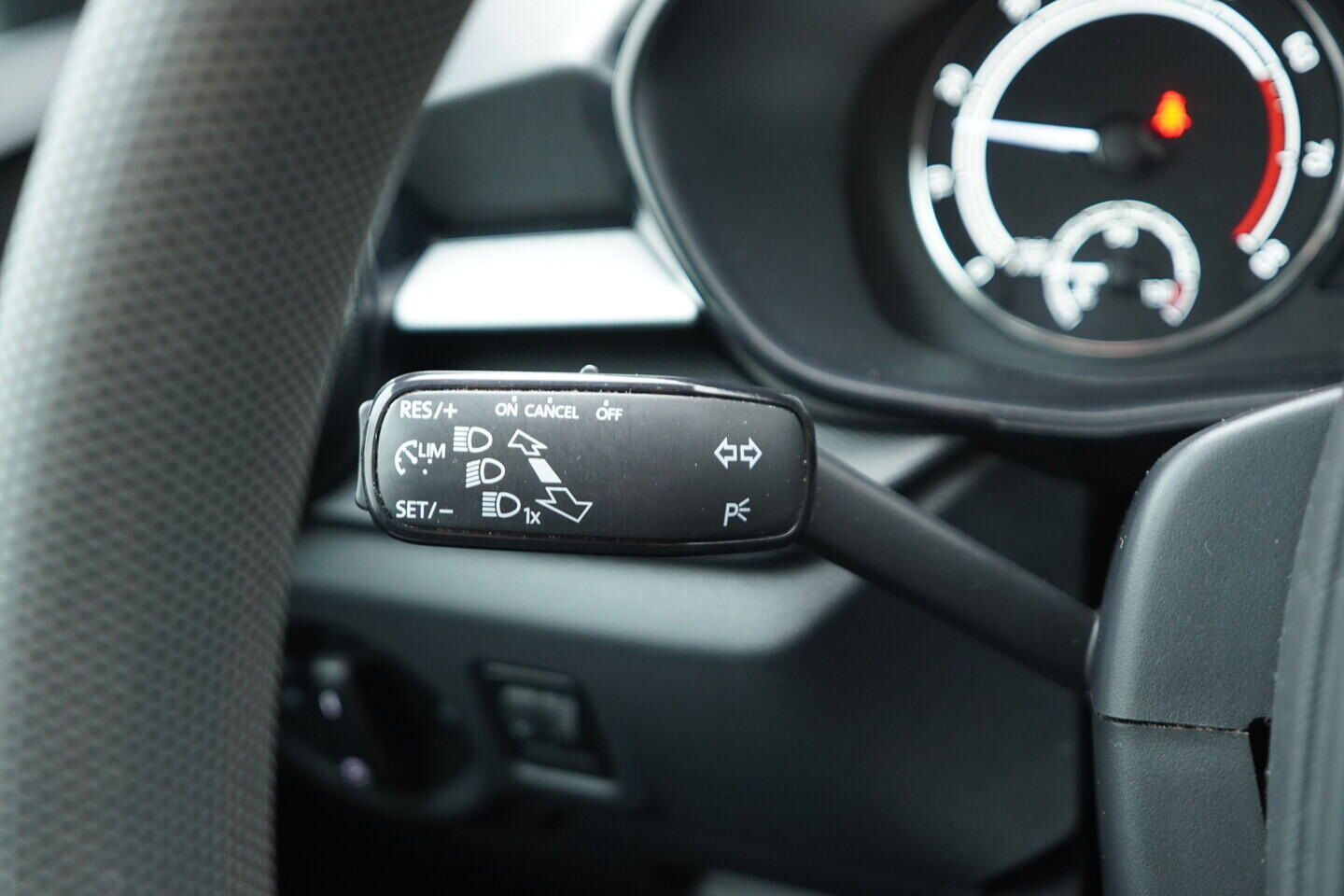 O119V06653_23.webp_FABIA Ambition 1.0 TSI 70 kW manuál