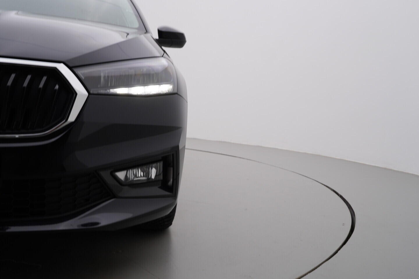 O119V06653_36.webp_FABIA Ambition 1.0 TSI 70 kW manuál