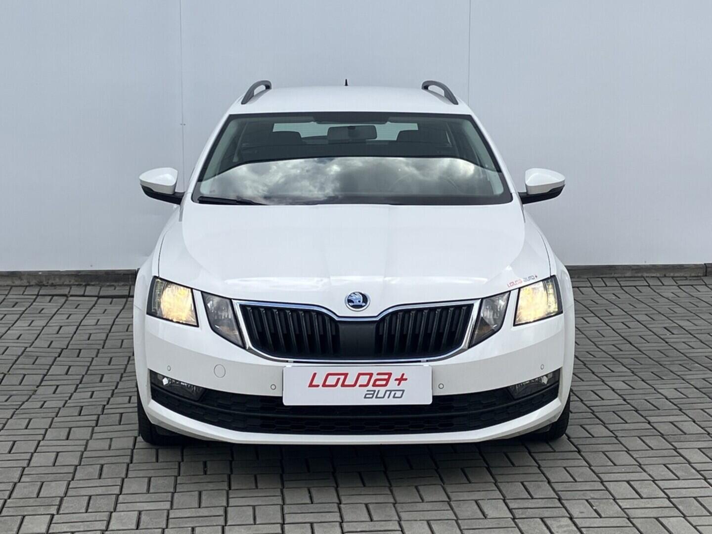O119V06676_13.webp_OCTAVIA Ambition 2.0 TDI 110 kW manuál, DPH