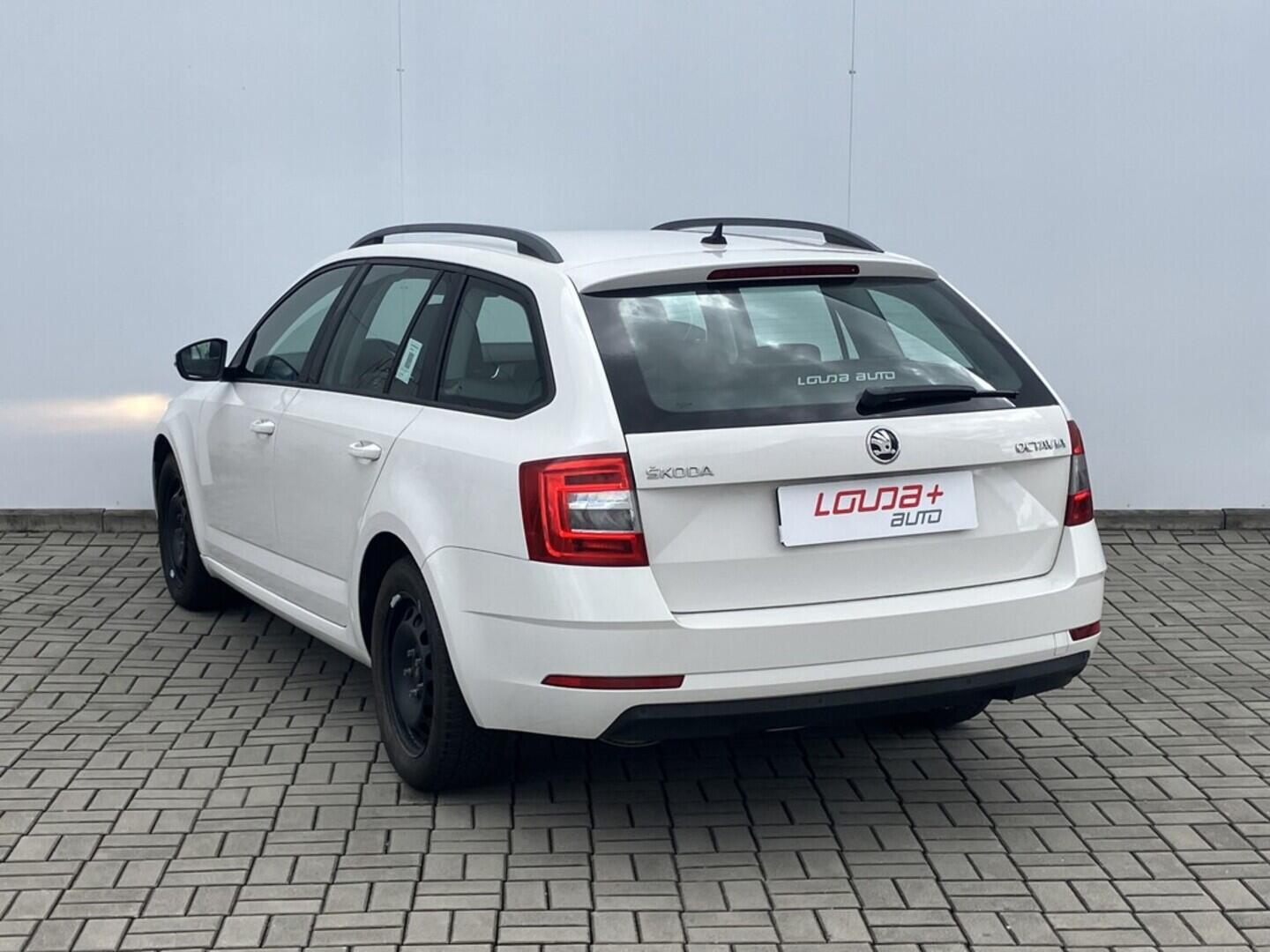 O119V06676_15.webp_OCTAVIA Ambition 2.0 TDI 110 kW manuál, DPH