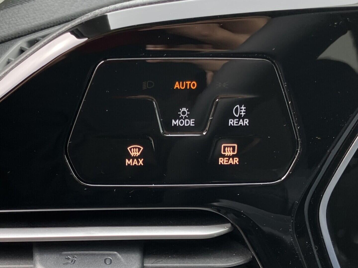 O119V06691_23.webp_CADDY STYLE 1.5 TSI 85 kW manuál